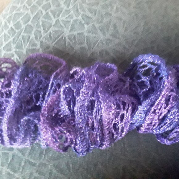Handmade very soft lightweight purple scarf 80" long - Picture 2 of 2